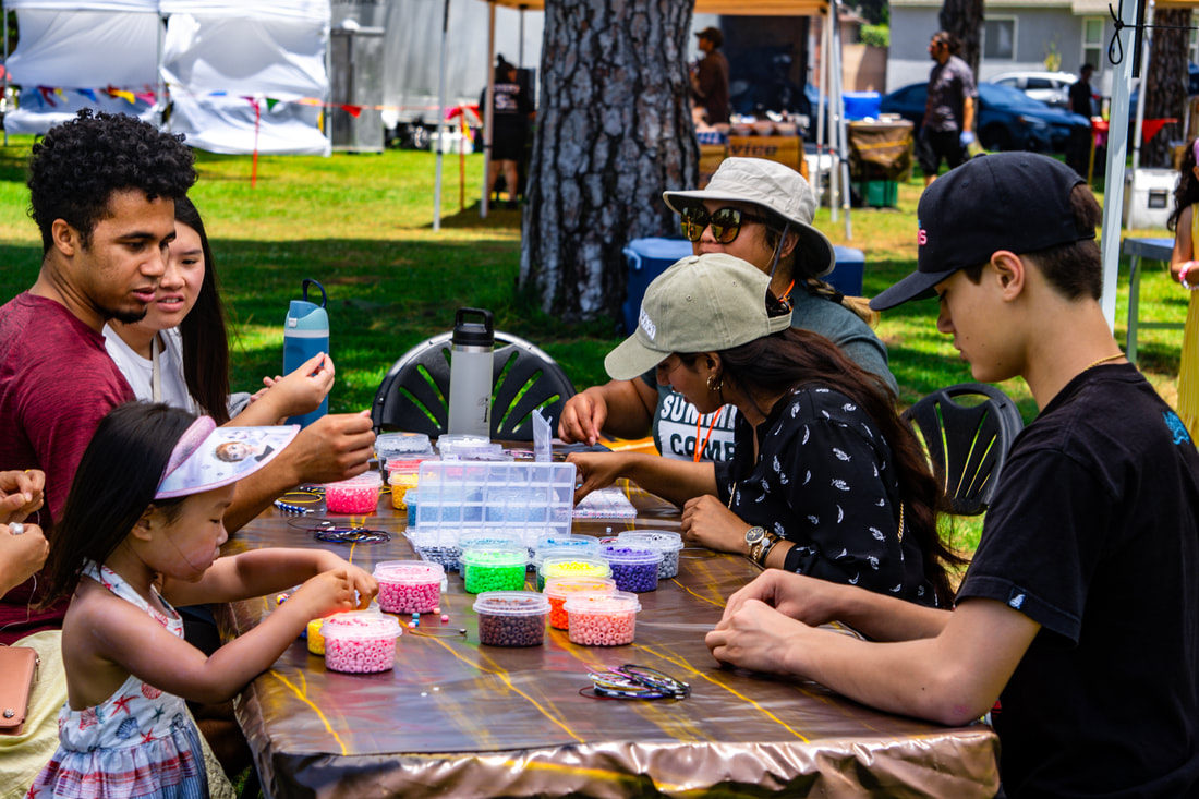 Craft Stations Are Perfect for Company Picnics and Family Friendly Events
